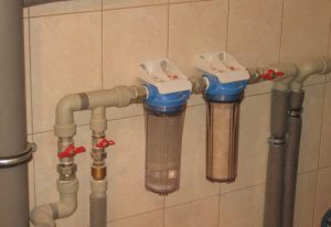 Установка проточного фильтра для воды в Мурманске